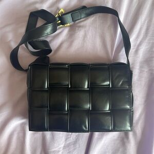 Black bubble crossbody bag
